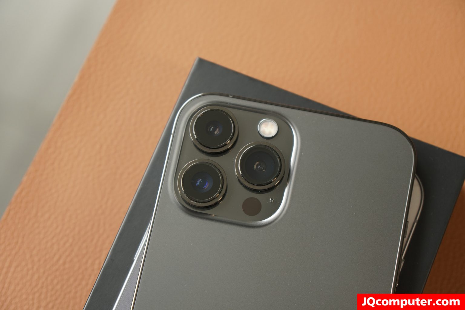 iPhone 13 Pro Max - Image 8