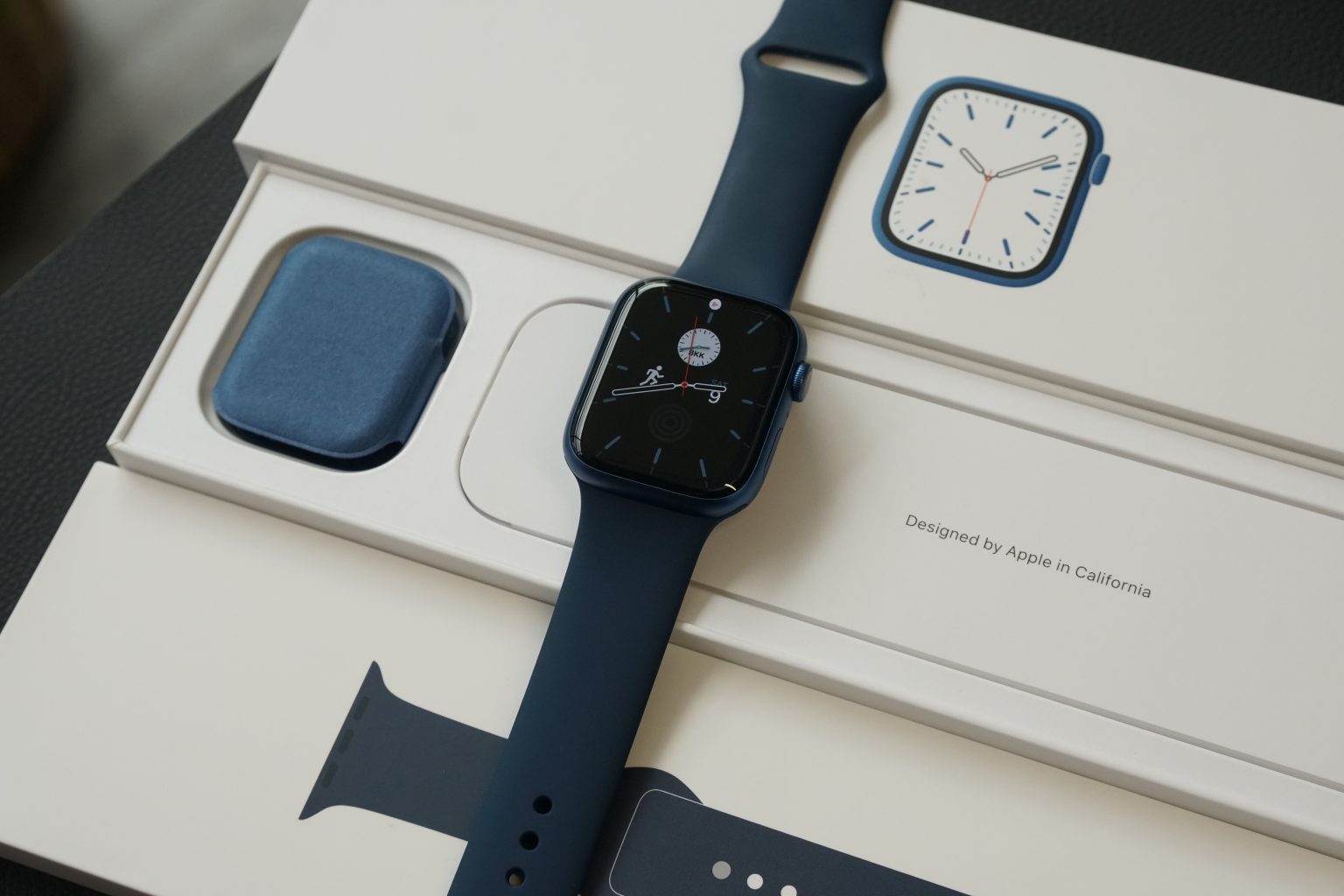 Apple Watch Series 7 (45mm.) - Image 2