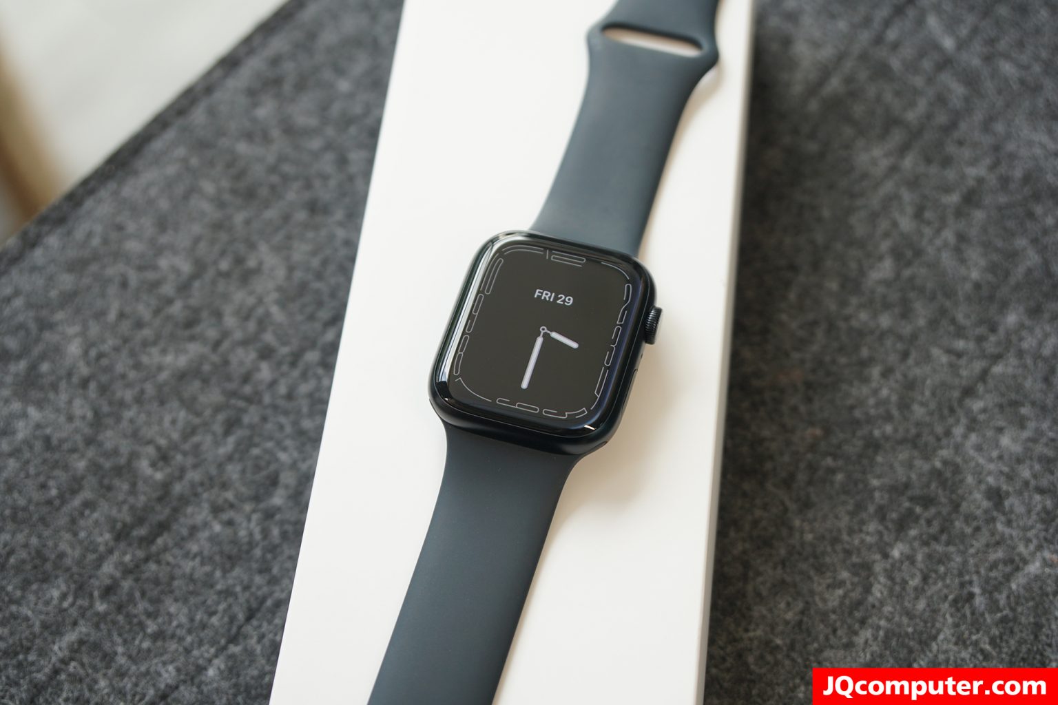 Apple Watch Series 7 (45mm.)