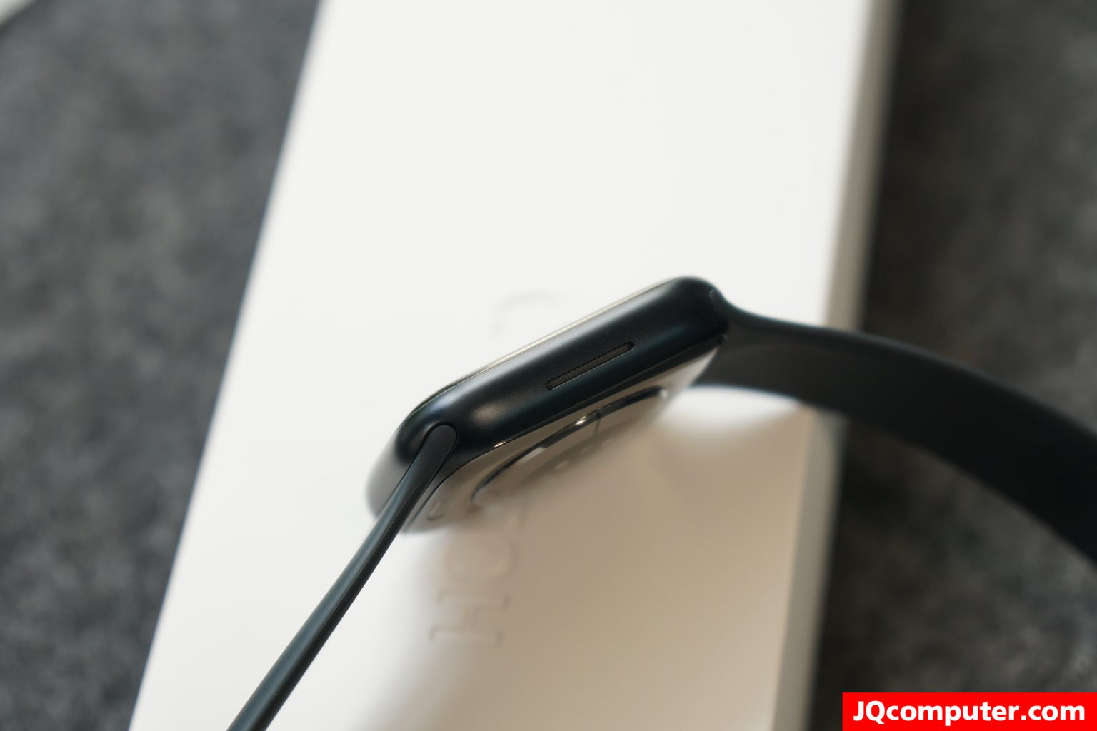 Apple Watch Series 7 (45mm.) - Image 3
