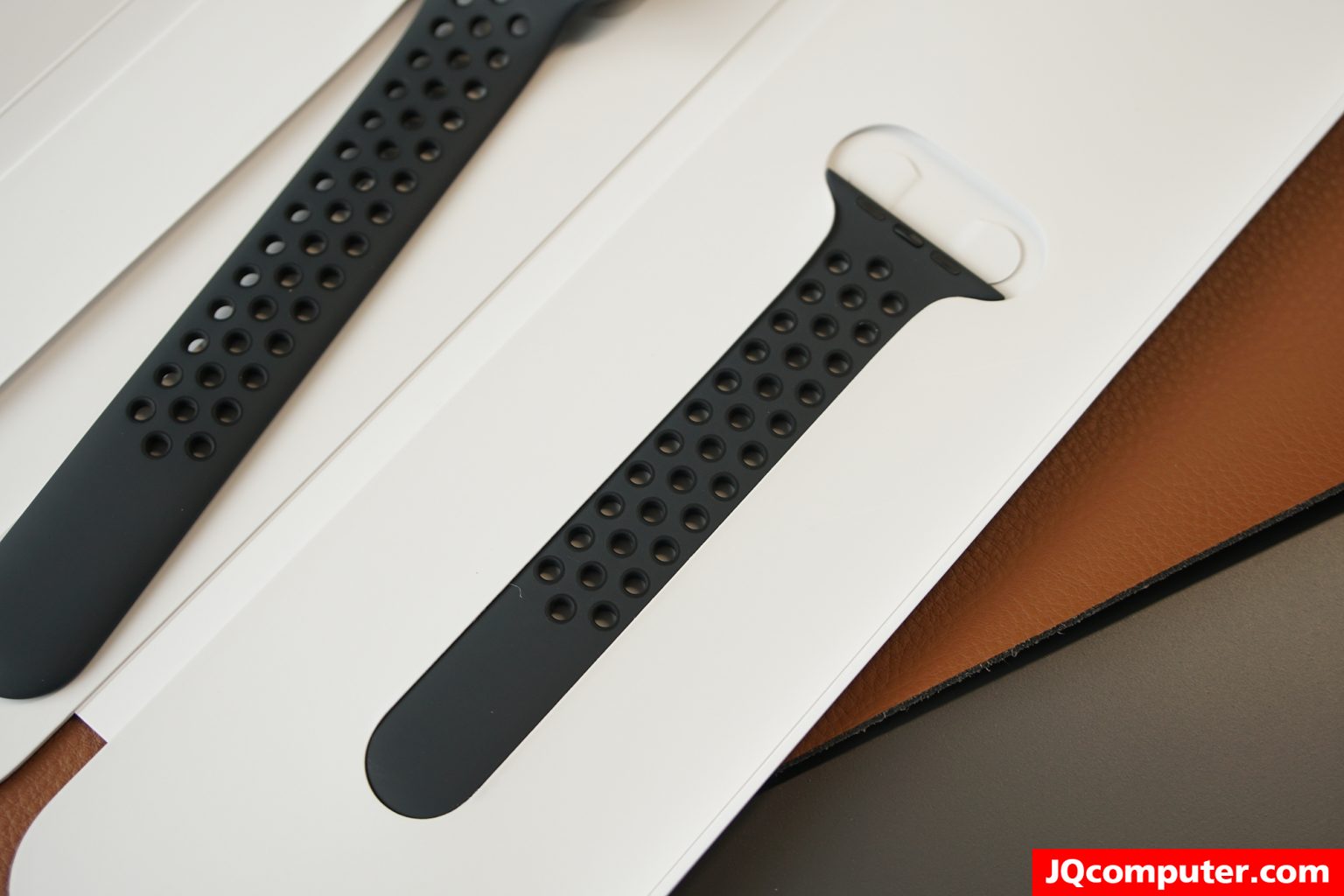 Apple Watch SE (44mm.) - Image 9