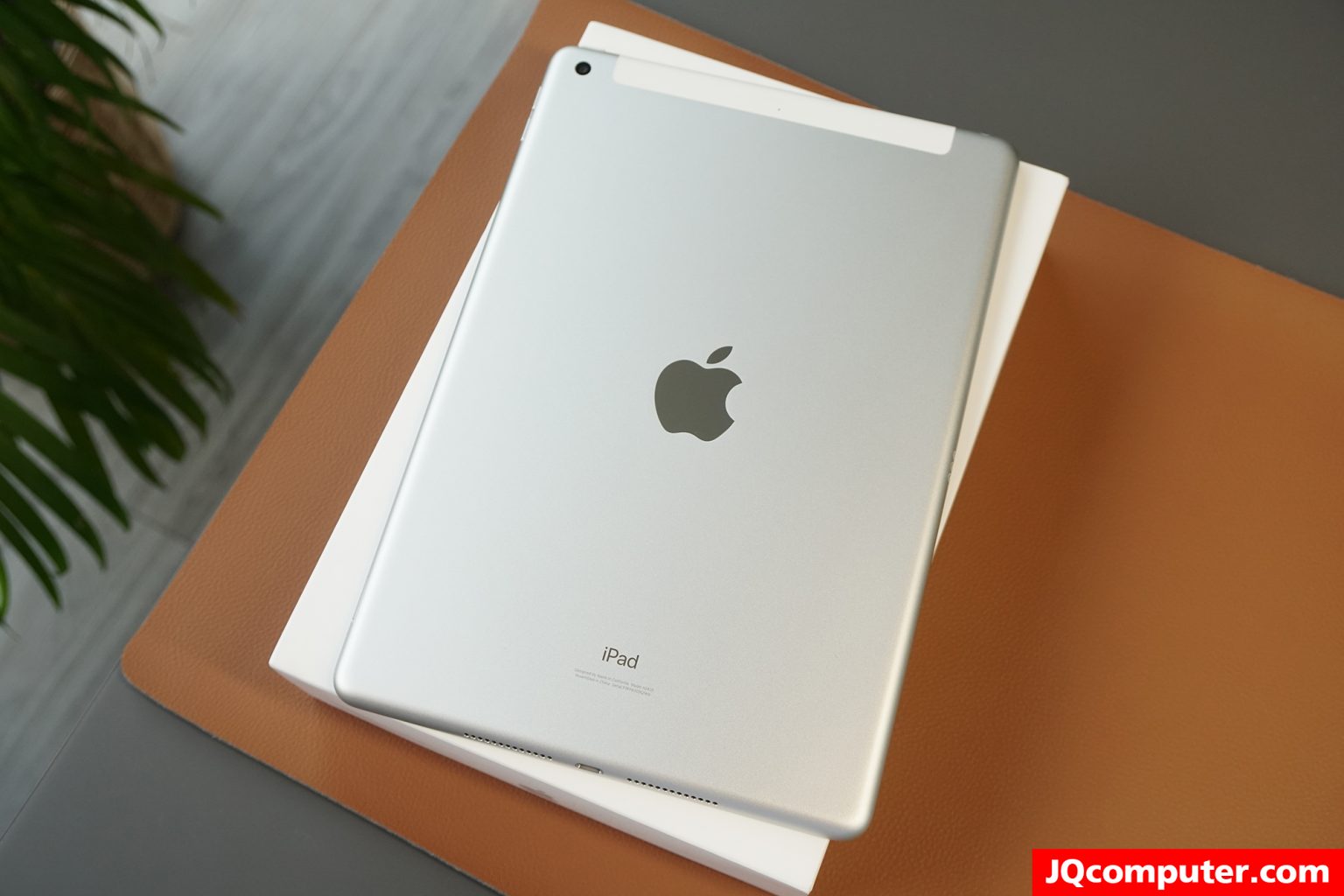 iPad (10.2-inch, Gen.8) Cellular - Image 2