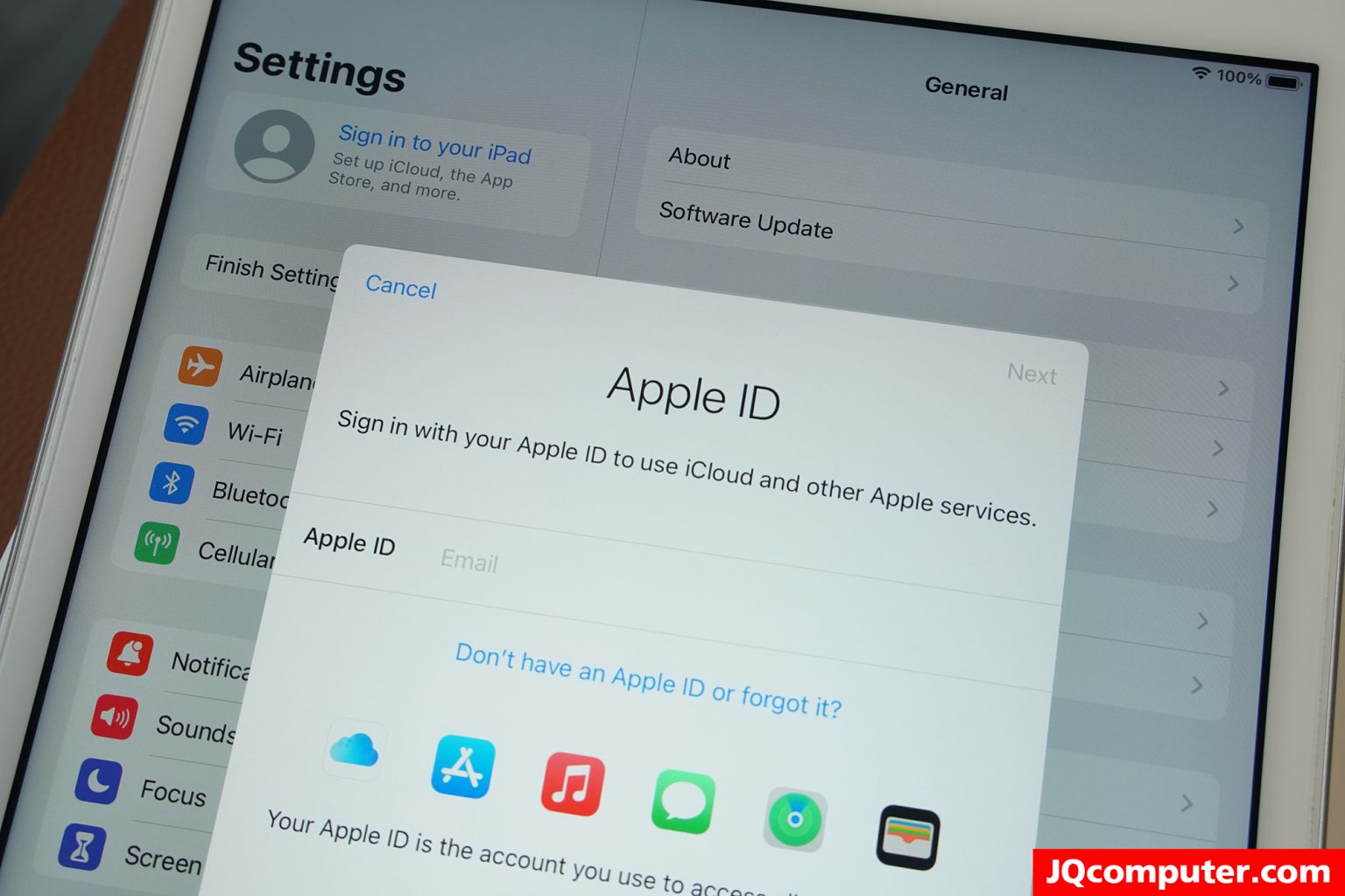 iPad (10.2-inch, Gen.8) Cellular - Image 3