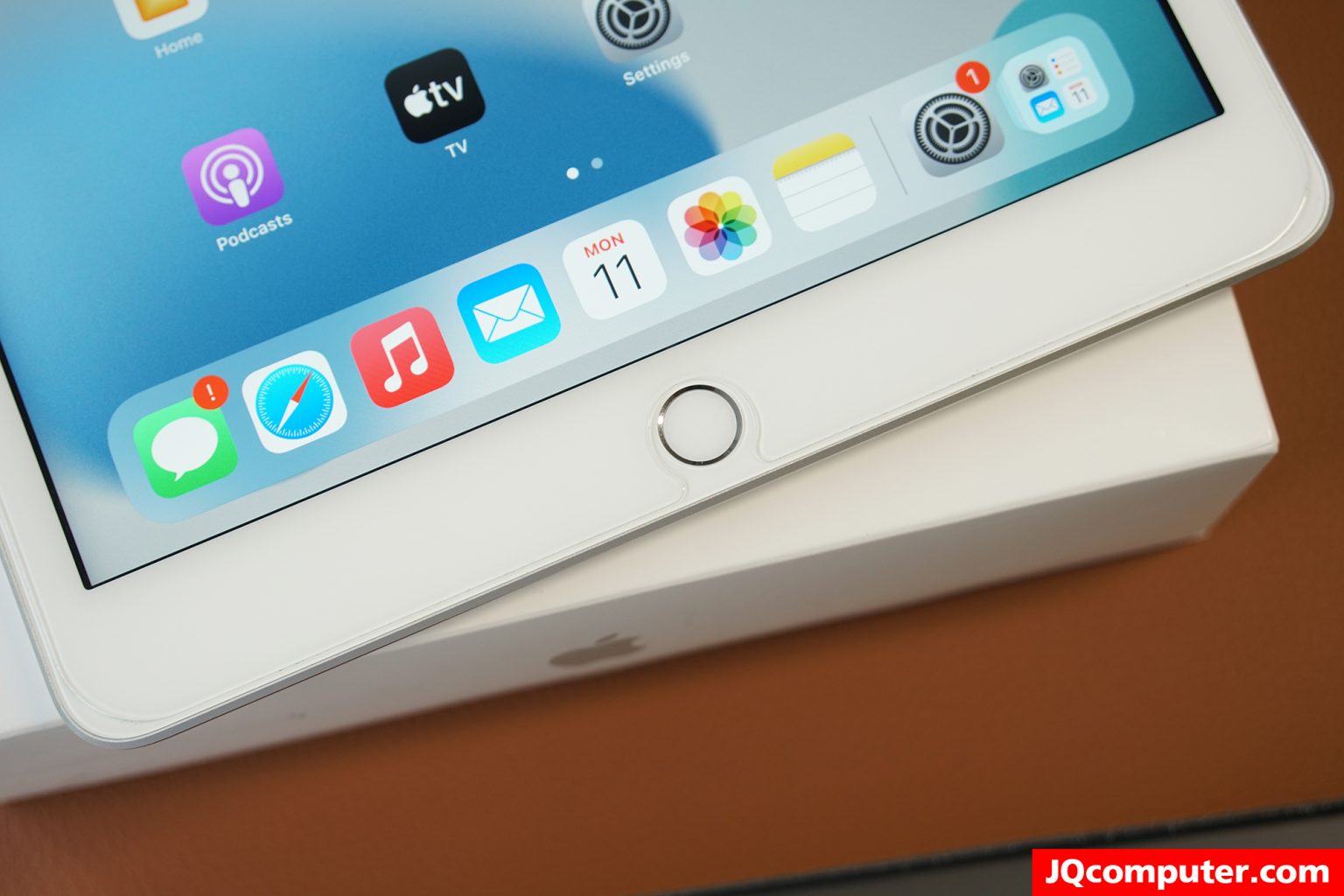 iPad (10.2-inch, Gen.8) Cellular - Image 7