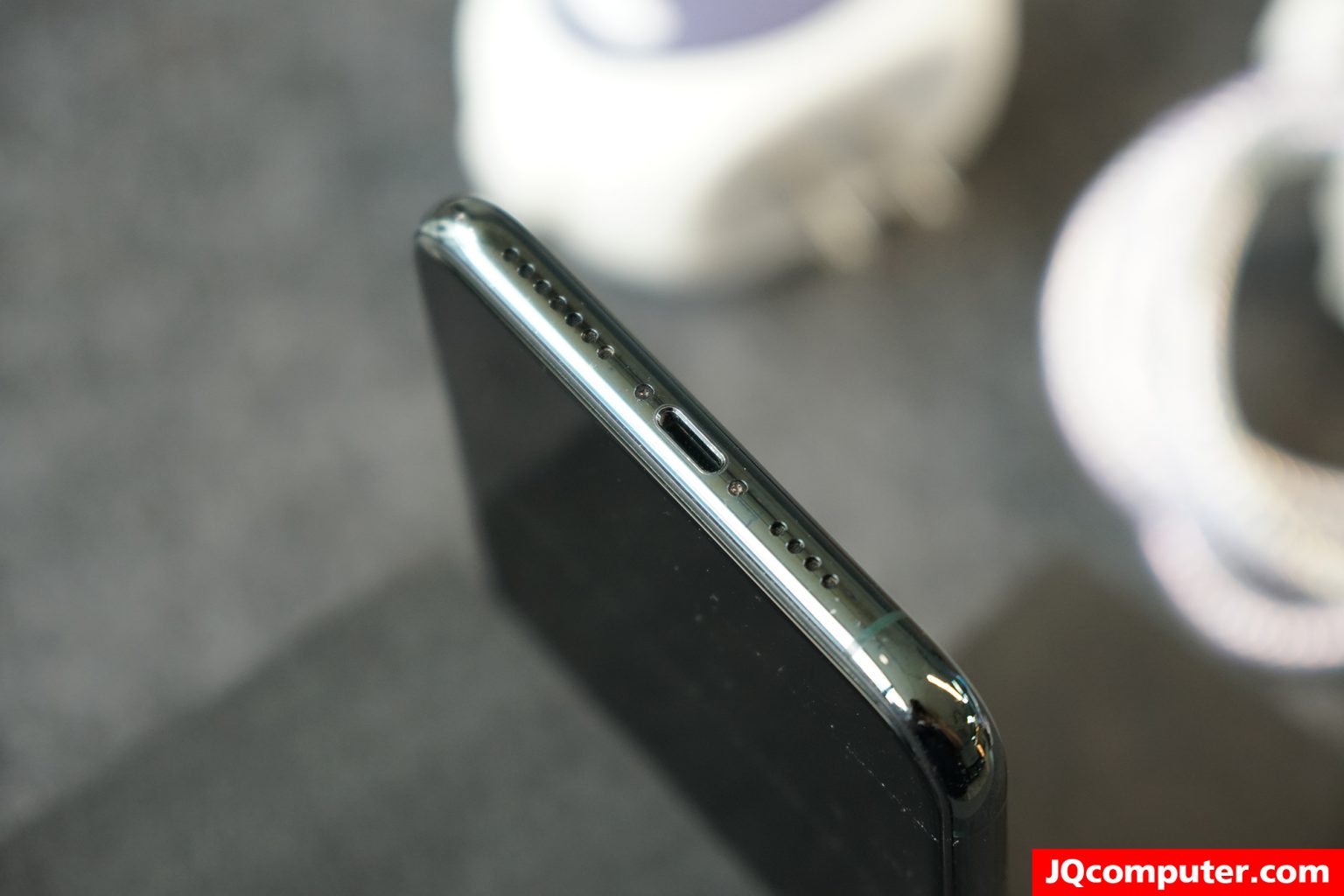 iPhone 11 Pro Max - Image 11