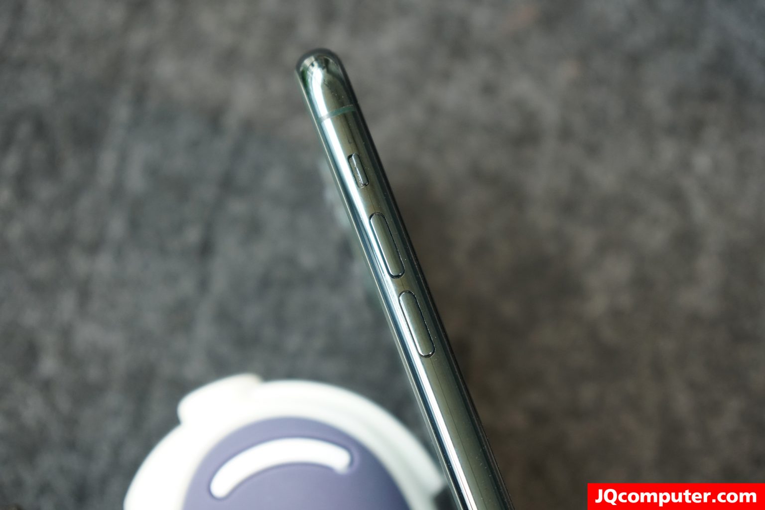 iPhone 11 Pro Max - Image 12