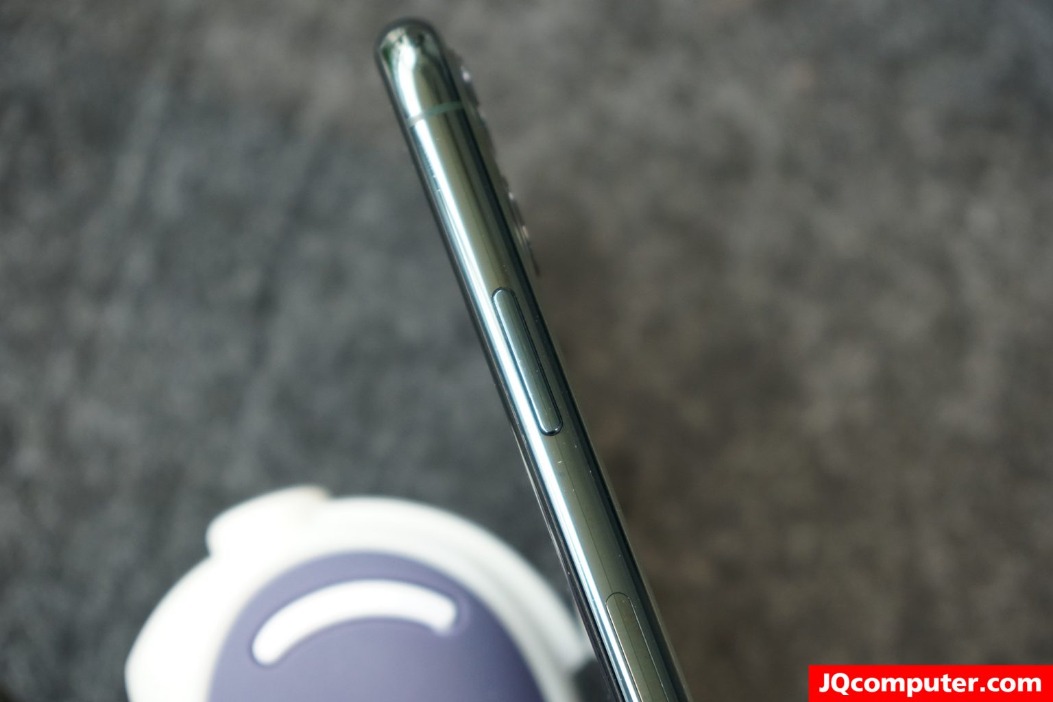 iPhone 11 Pro Max - Image 14