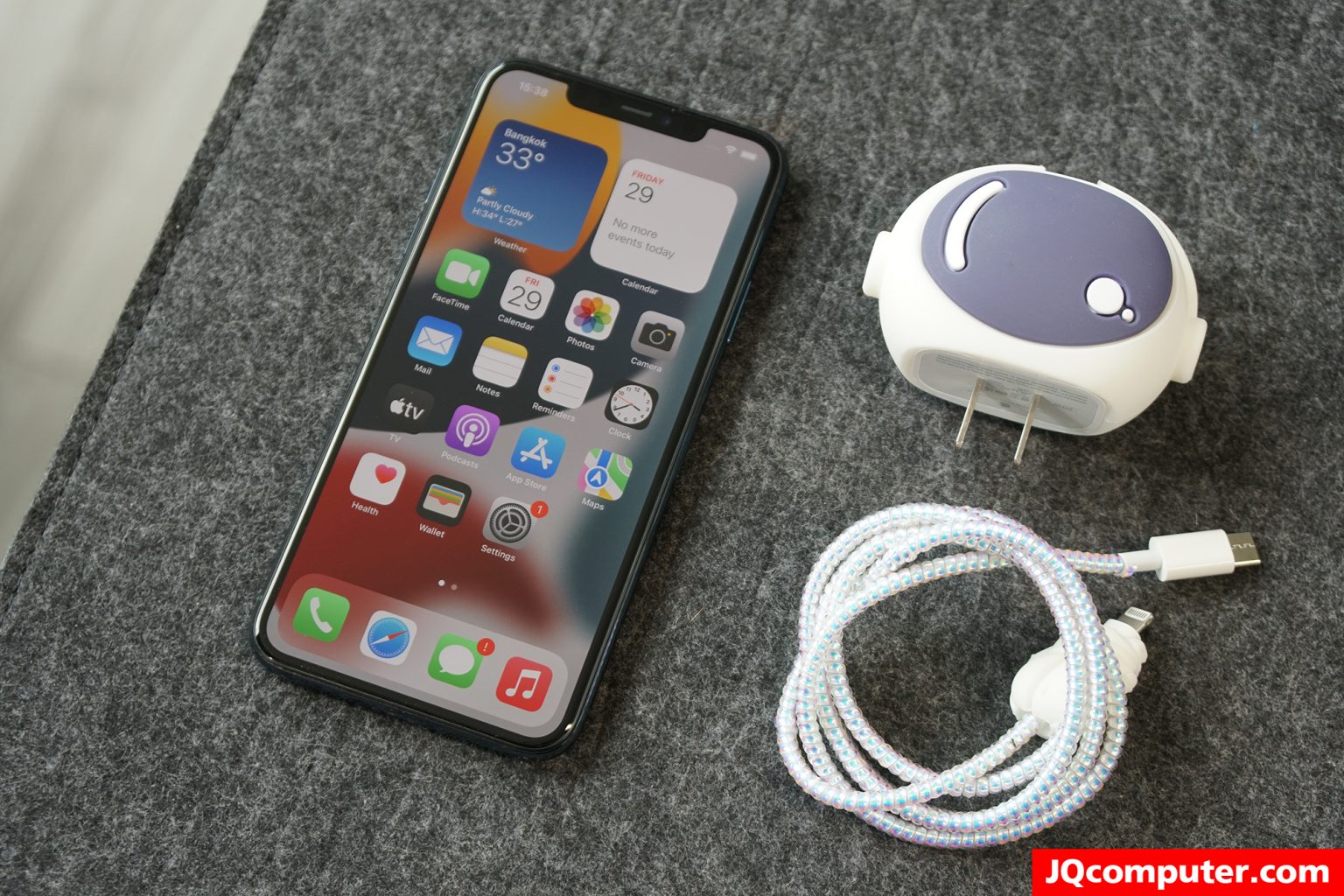 iPhone 11 Pro Max - Image 2