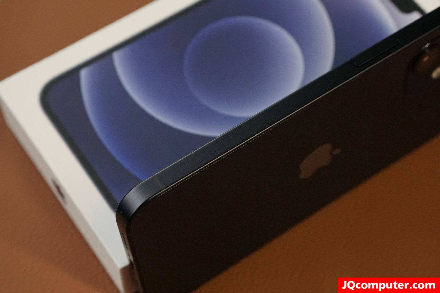 iPhone 12 - Image 11