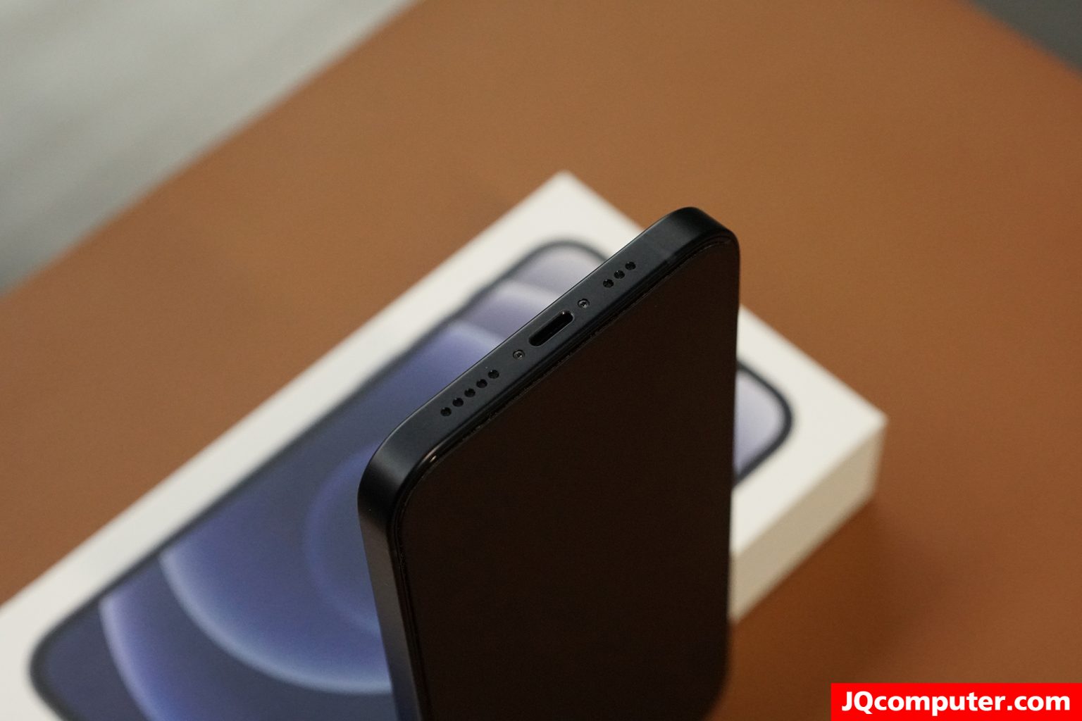 iPhone 12 - Image 12