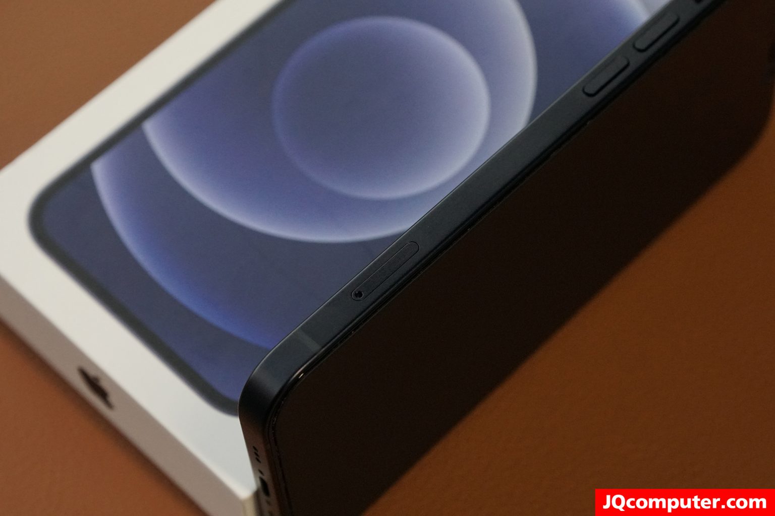 iPhone 12 - Image 14