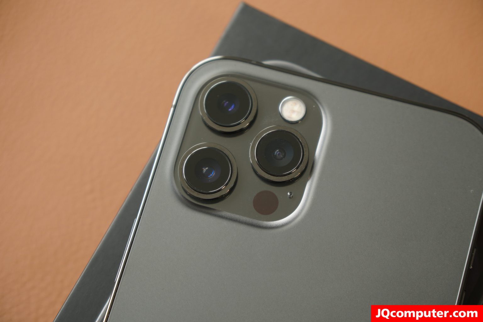 iPhone 12 Pro Max - Image 8