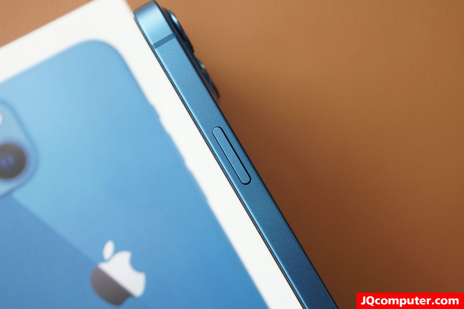 iPhone 13 - Image 13