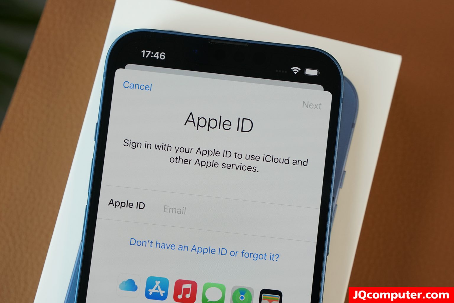 iPhone 13 - Image 3