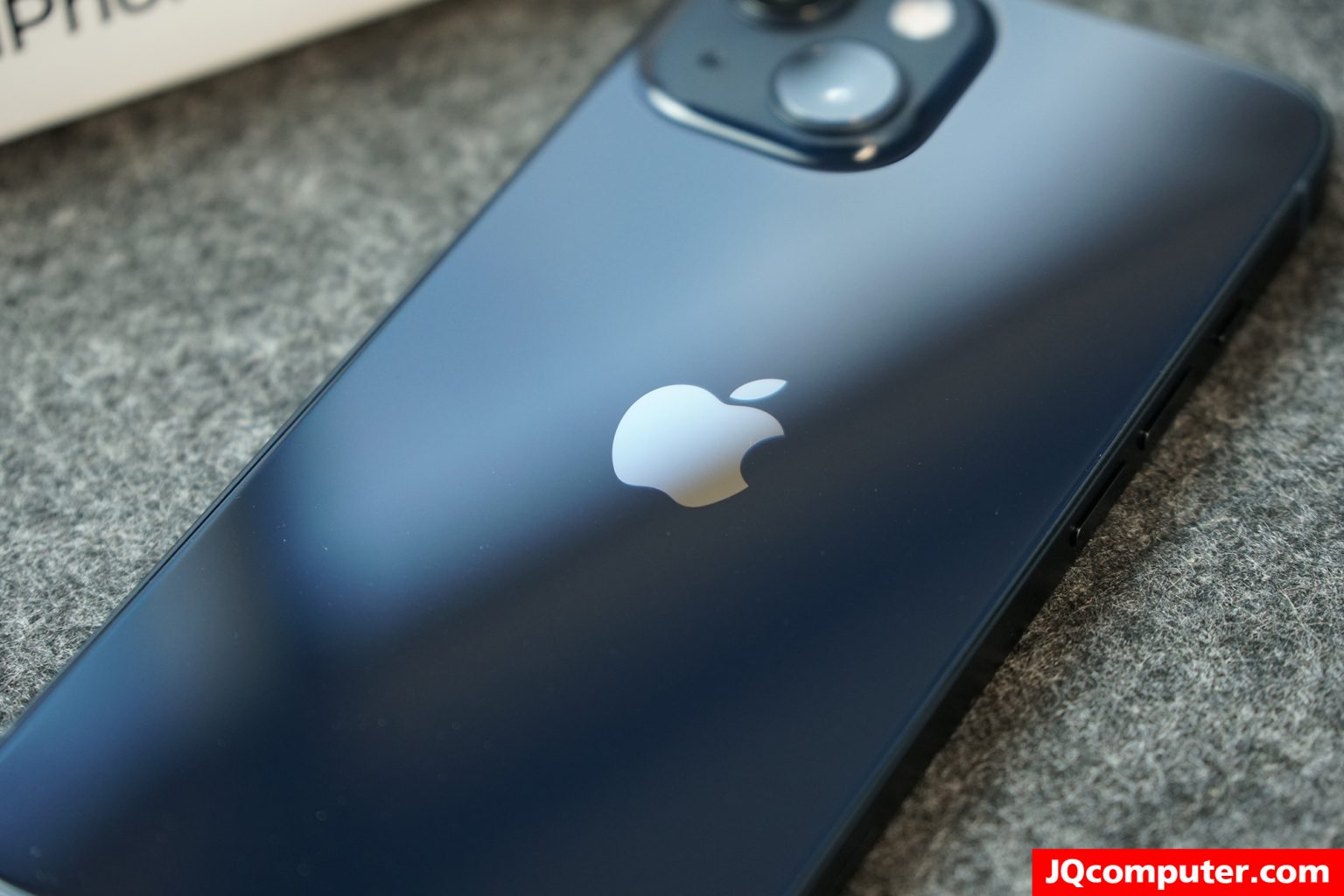 iPhone 13 - Image 8