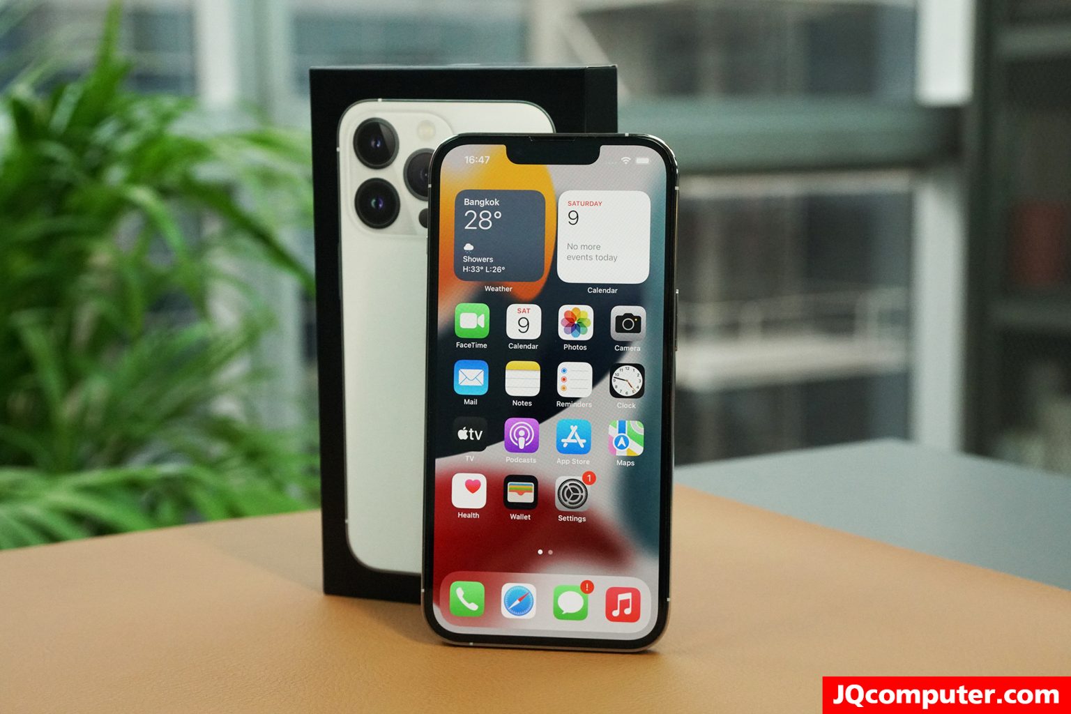 iPhone 13 Pro - Image 2