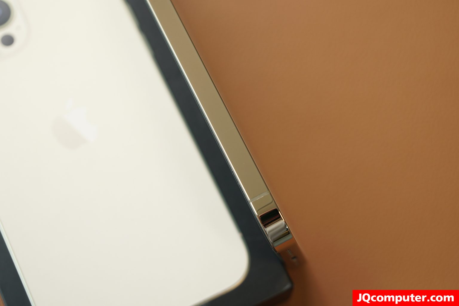 iPhone 13 Pro Max - Image 11