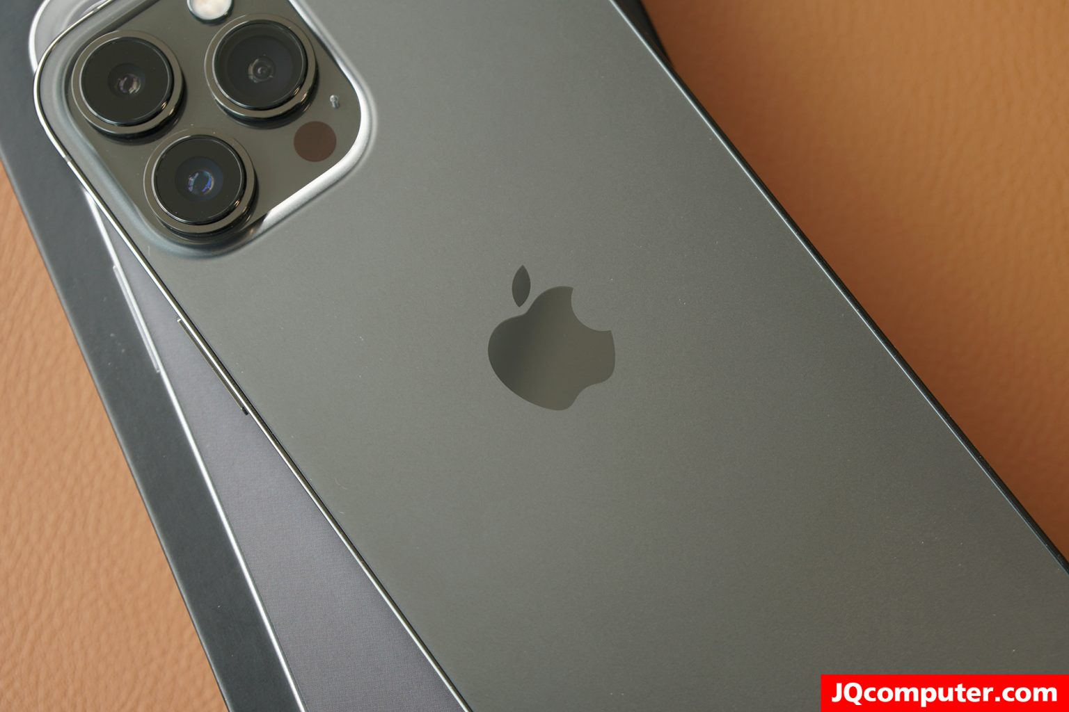 iPhone 13 Pro Max - Image 9