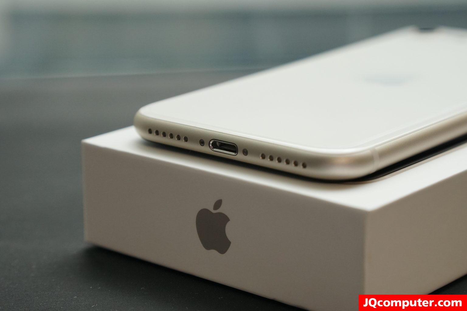 iPhone SE (Gen.3) - Image 12