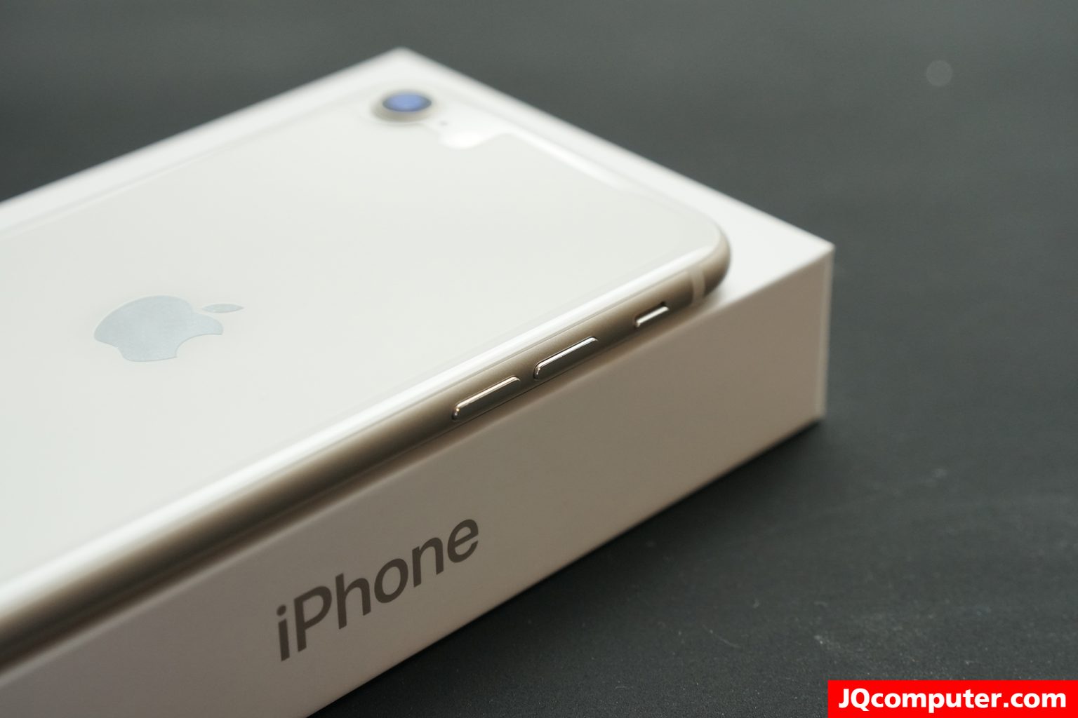iPhone SE (Gen.3) - Image 13