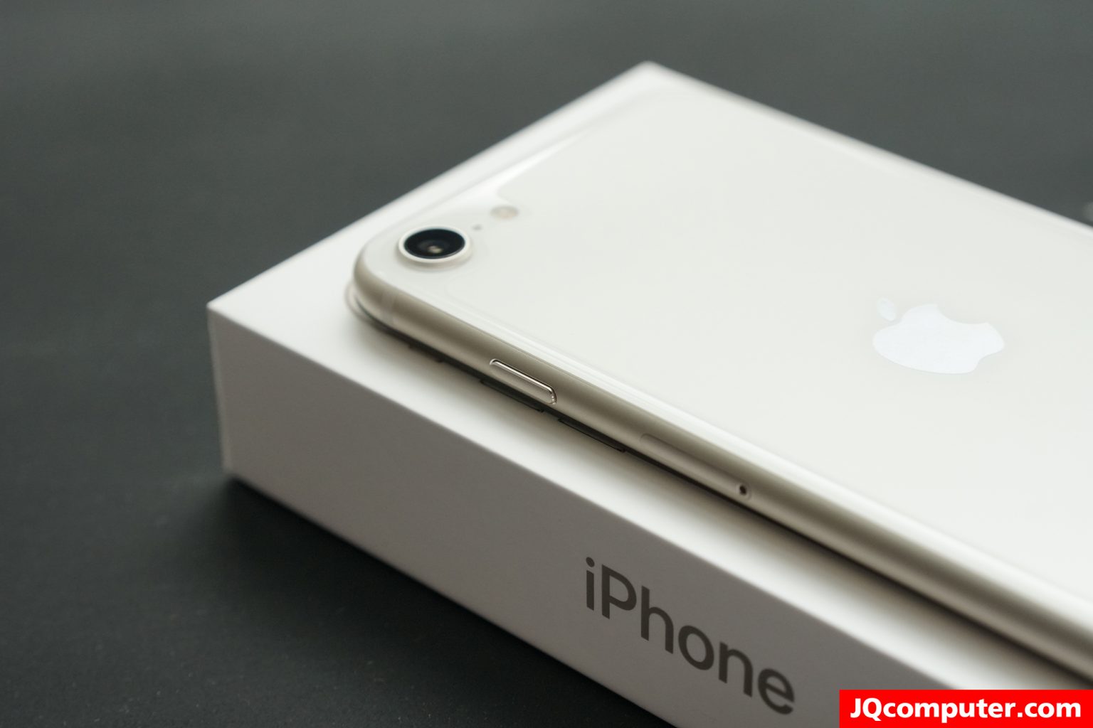 iPhone SE (Gen.3) - Image 14