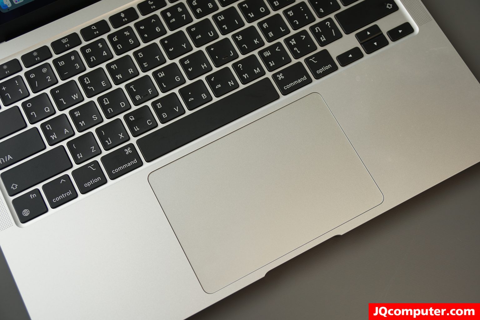MacBook Air (13-inch, M1, 2020) - Image 6