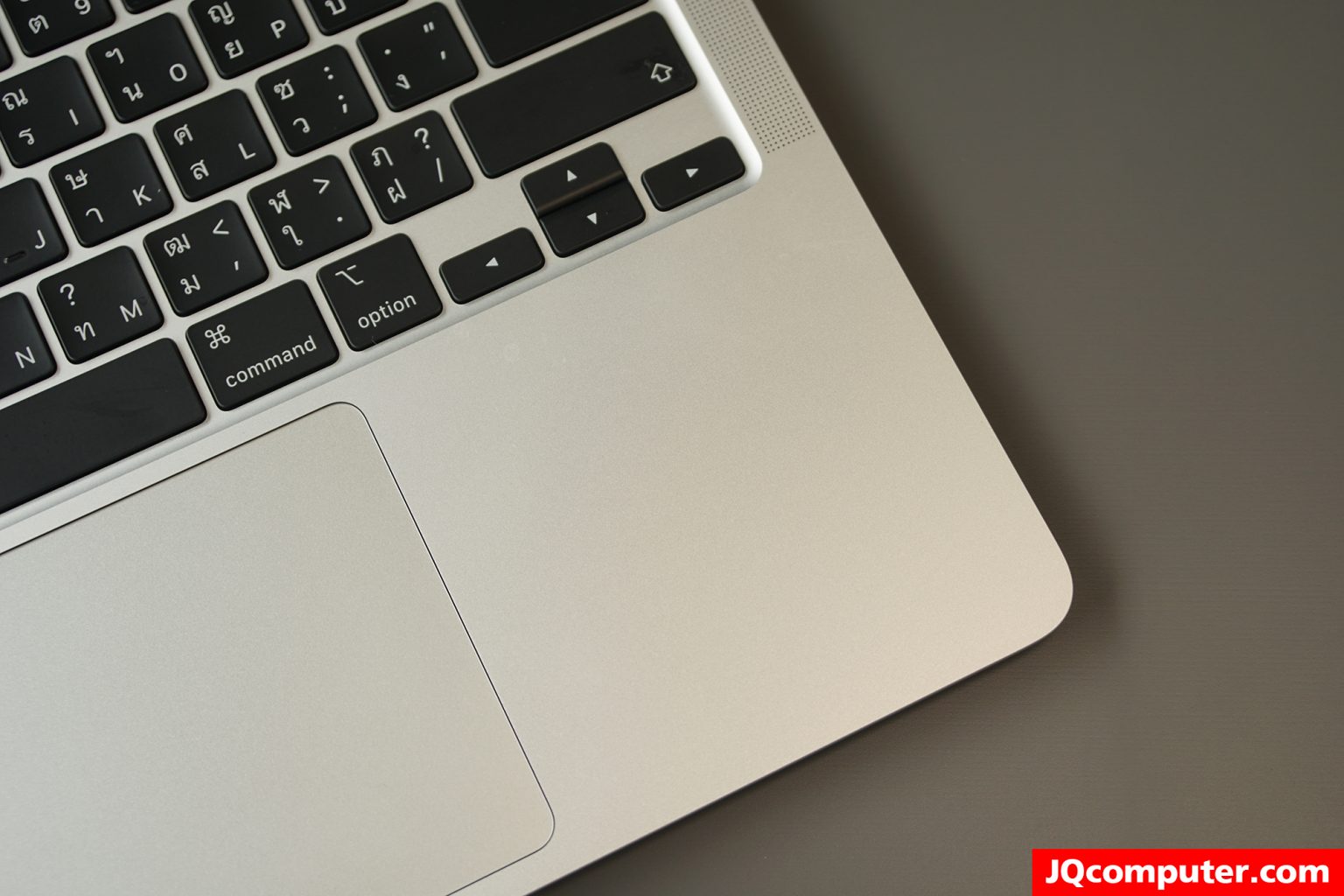 MacBook Air (13-inch, M1, 2020) - Image 7