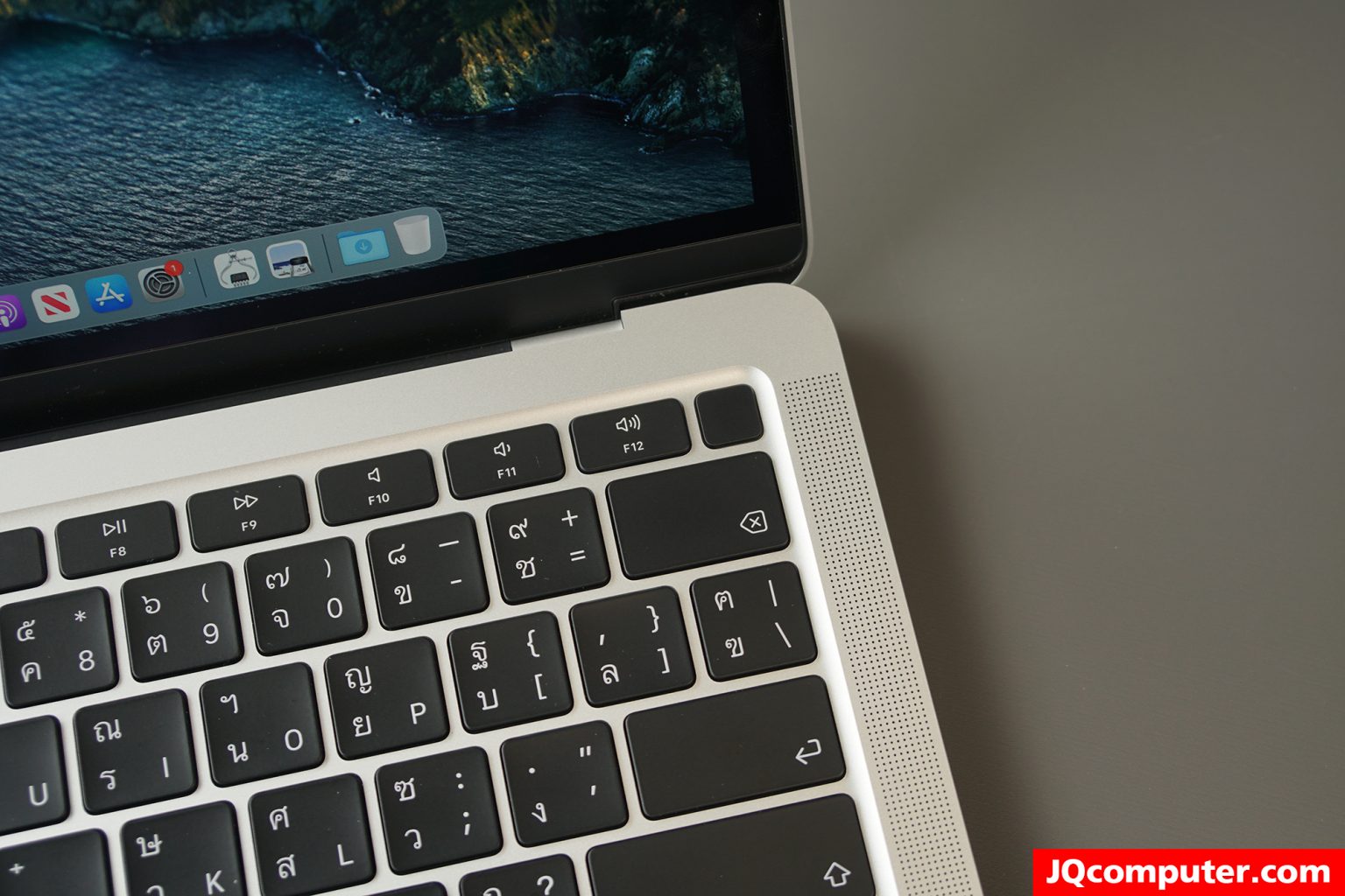 MacBook Air (13-inch, M1, 2020) - Image 8