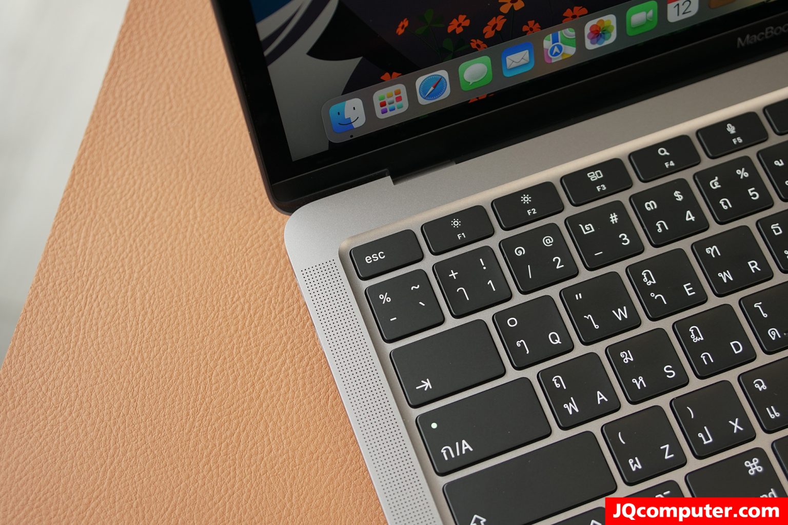 MacBook Air (13-inch, M1, 2020) - Image 4