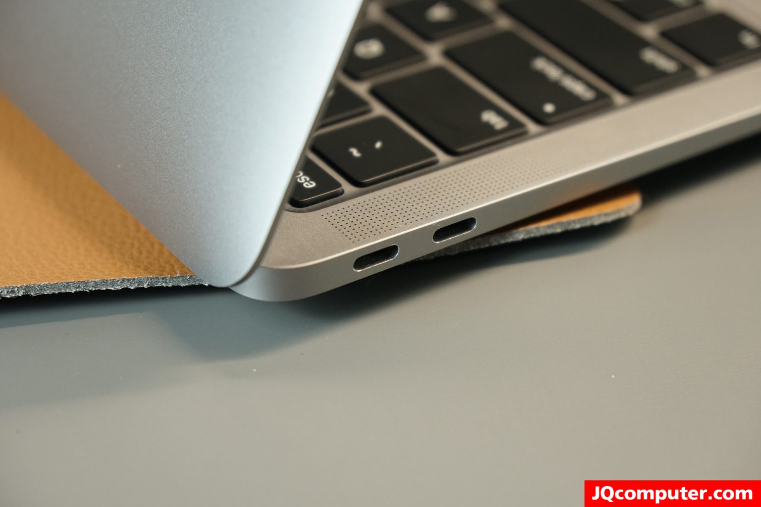 MacBook Air (13-inch, i3, 2020) - Image 14