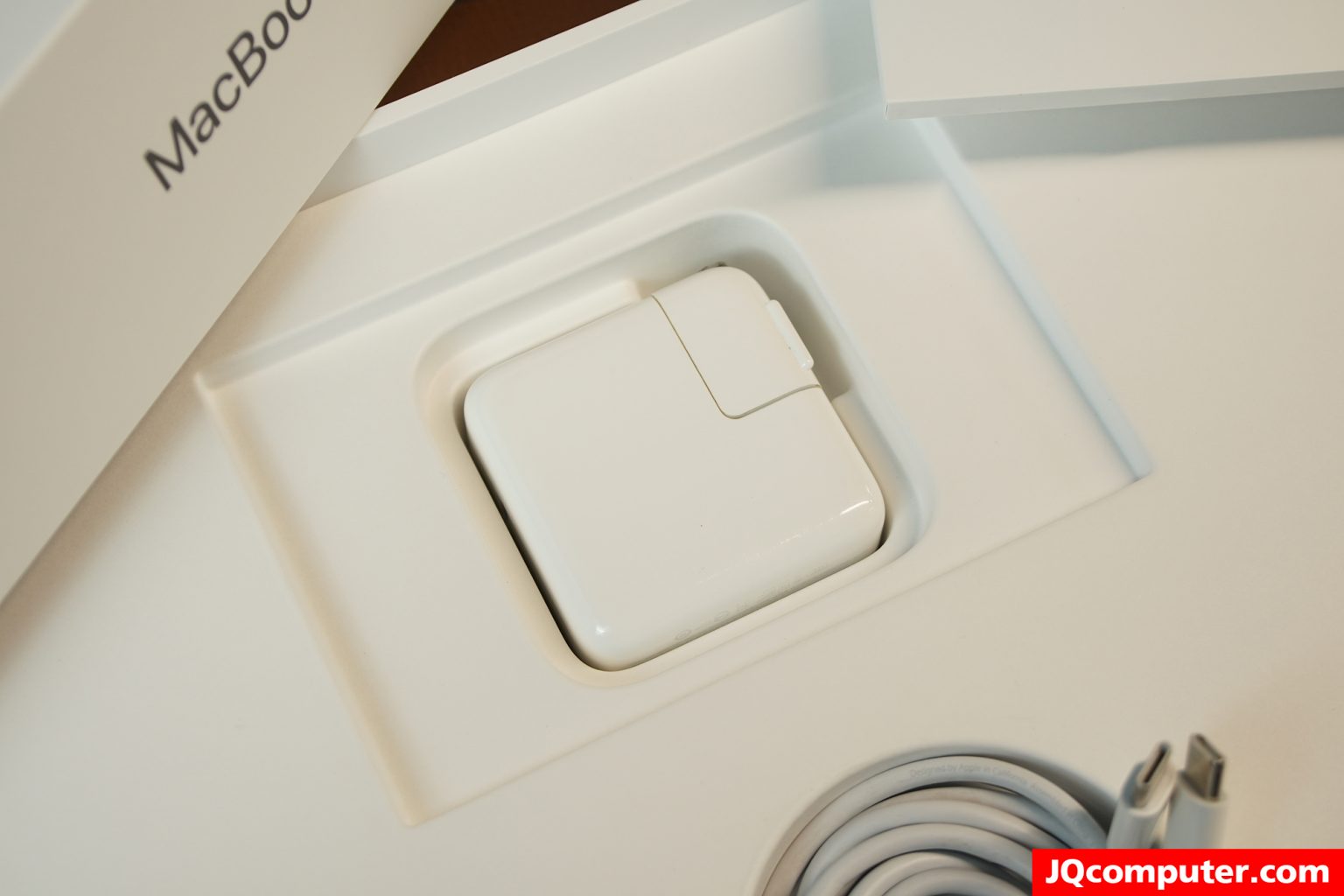 MacBook Air (13-inch, i3, 2020) - Image 19