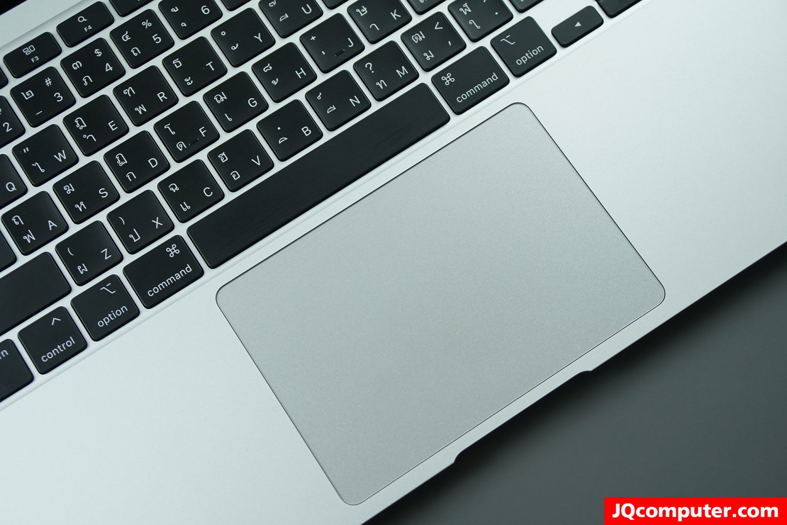 MacBook Air (13-inch, M1, 2020) - Image 6