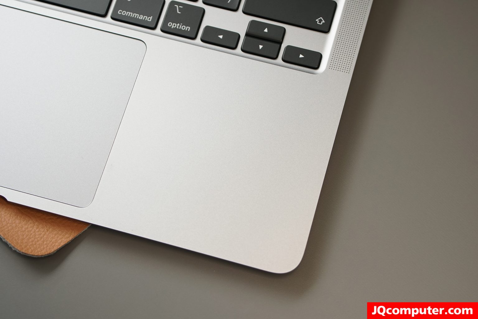MacBook Air (13-inch, M1, 2020) - Image 7
