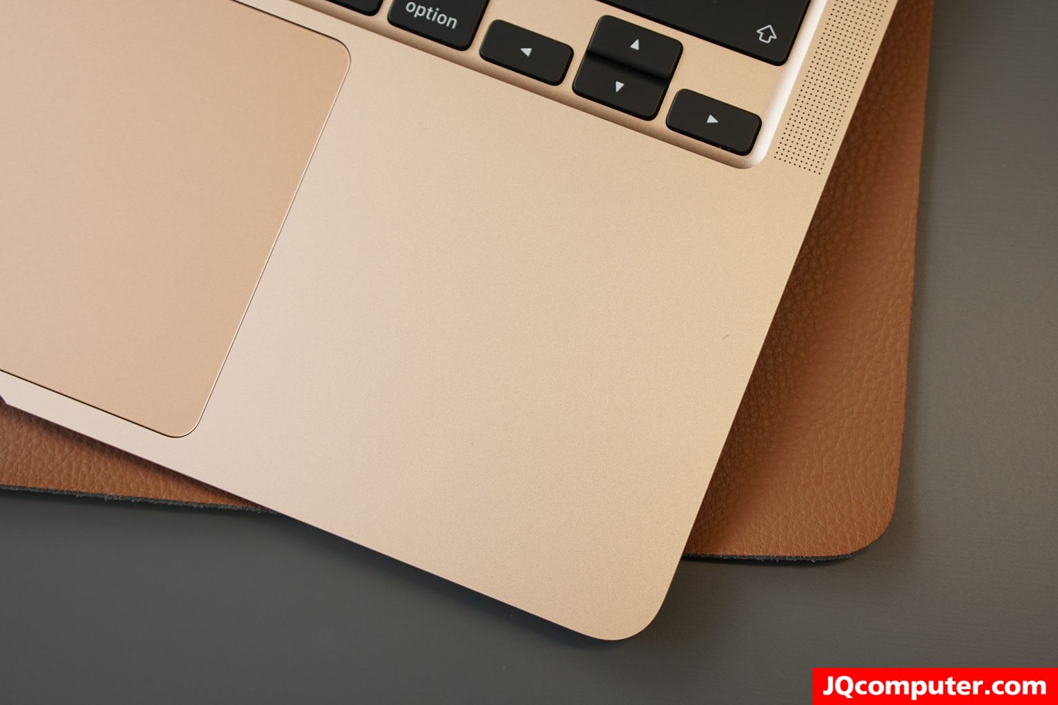 MacBook Air (13-inch, M1, 2020) - Image 8