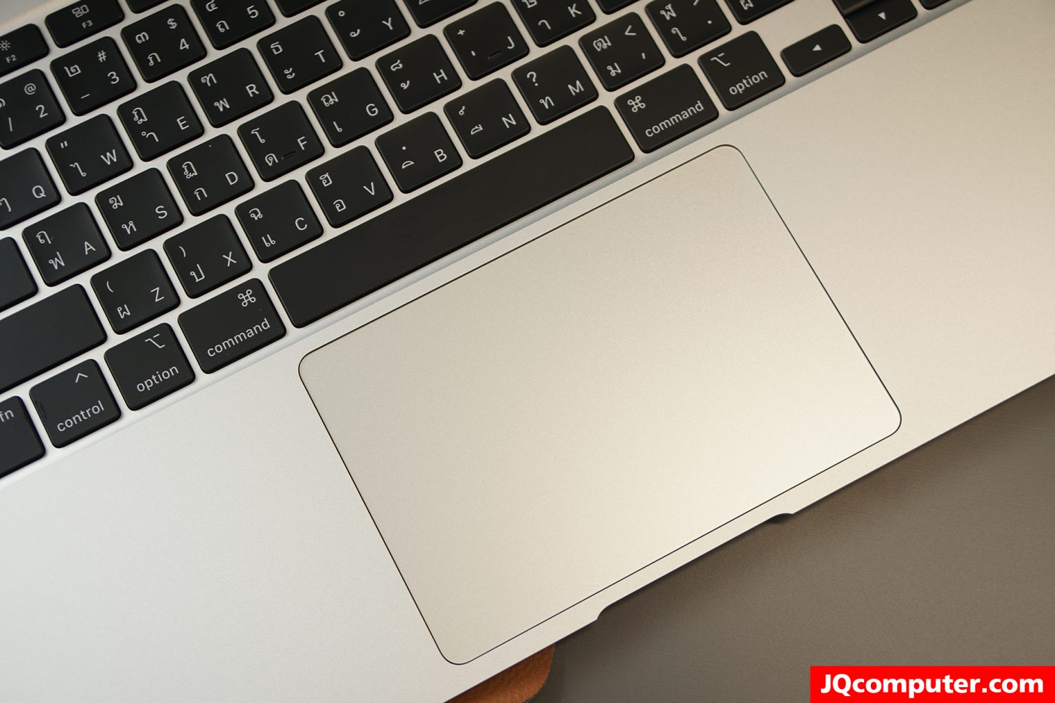MacBook Air (13-inch, M1, 2020) - Image 6