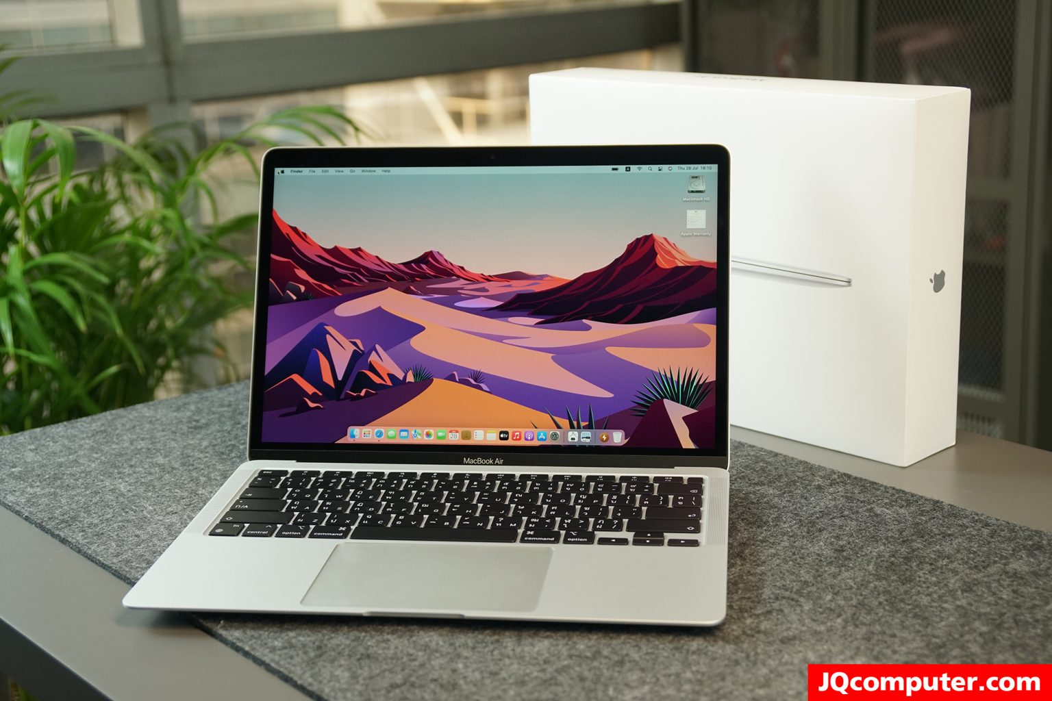MacBook Air (13-inch, M1, 2020)
