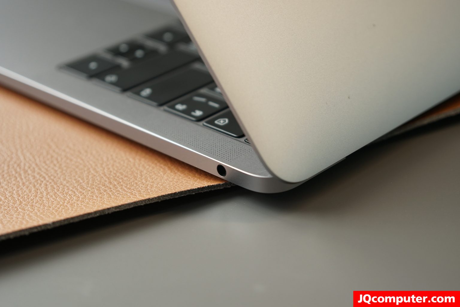 MacBook Pro (13-inch, i5, 2019) - Image 15