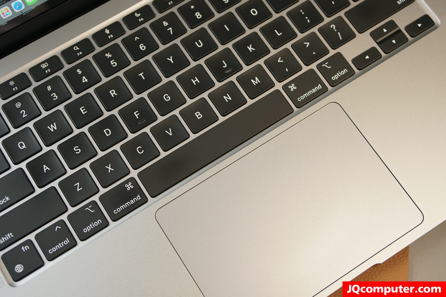 MacBook Air (13-inch, M1, 2020) - Image 6