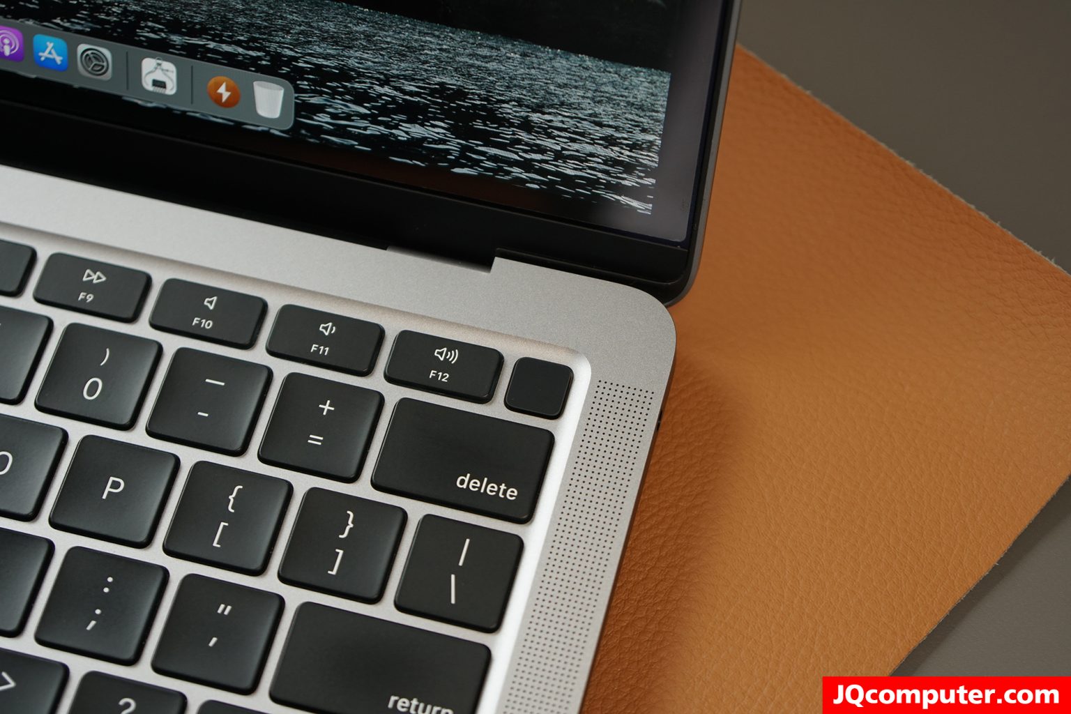 MacBook Air (13-inch, M1, 2020) - Image 8