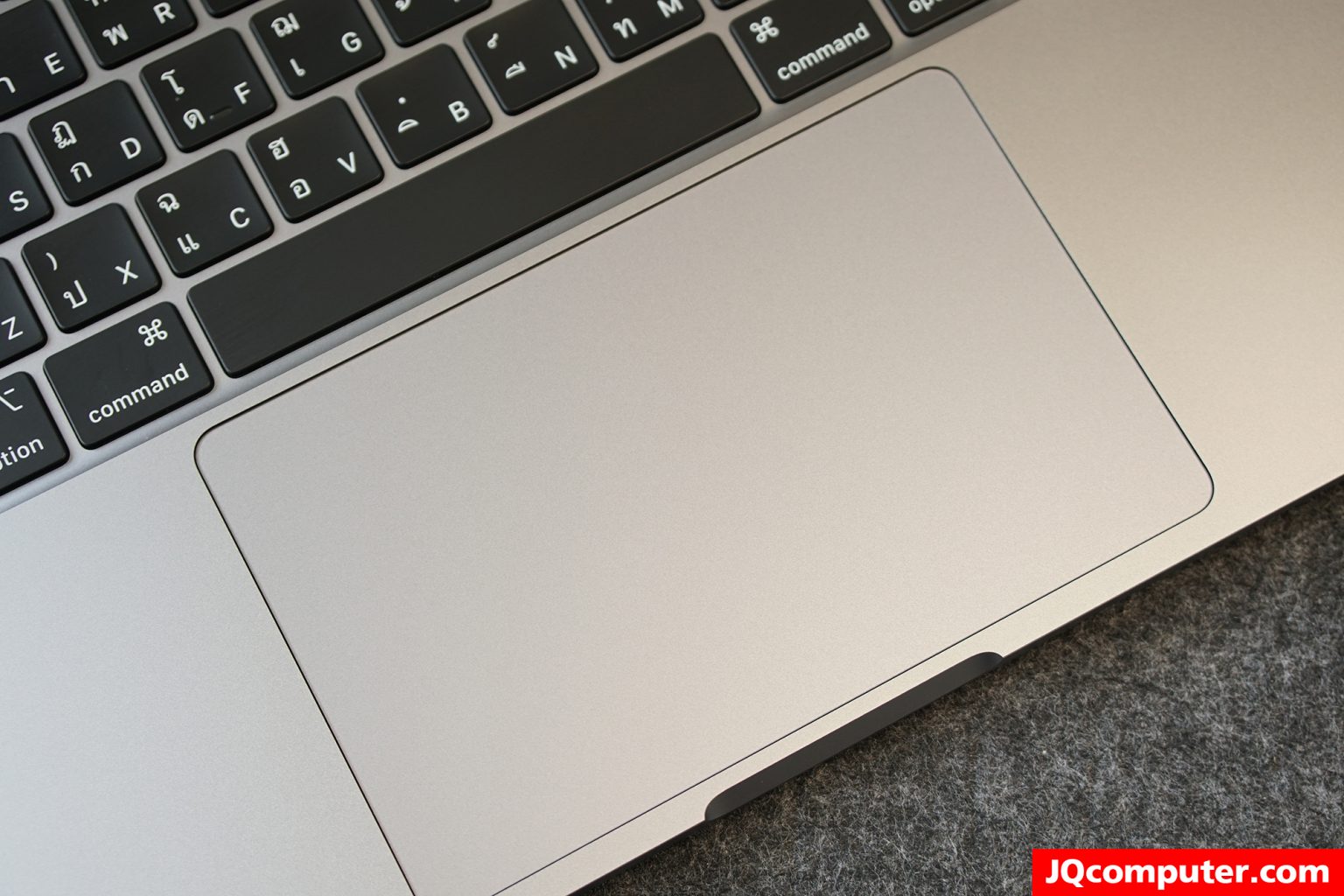 MacBook Pro (13-inch, M1, 2020) - Image 7