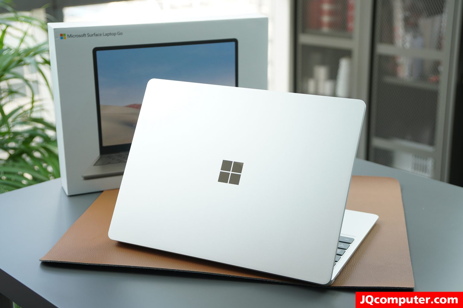 Microsoft Surface Laptop Go - Image 2