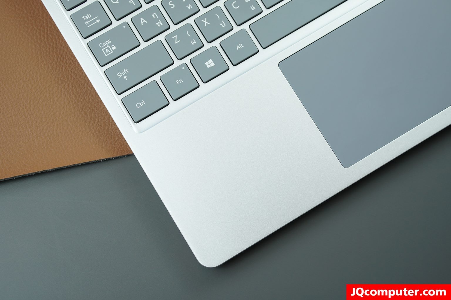 Microsoft Surface Laptop Go - Image 3