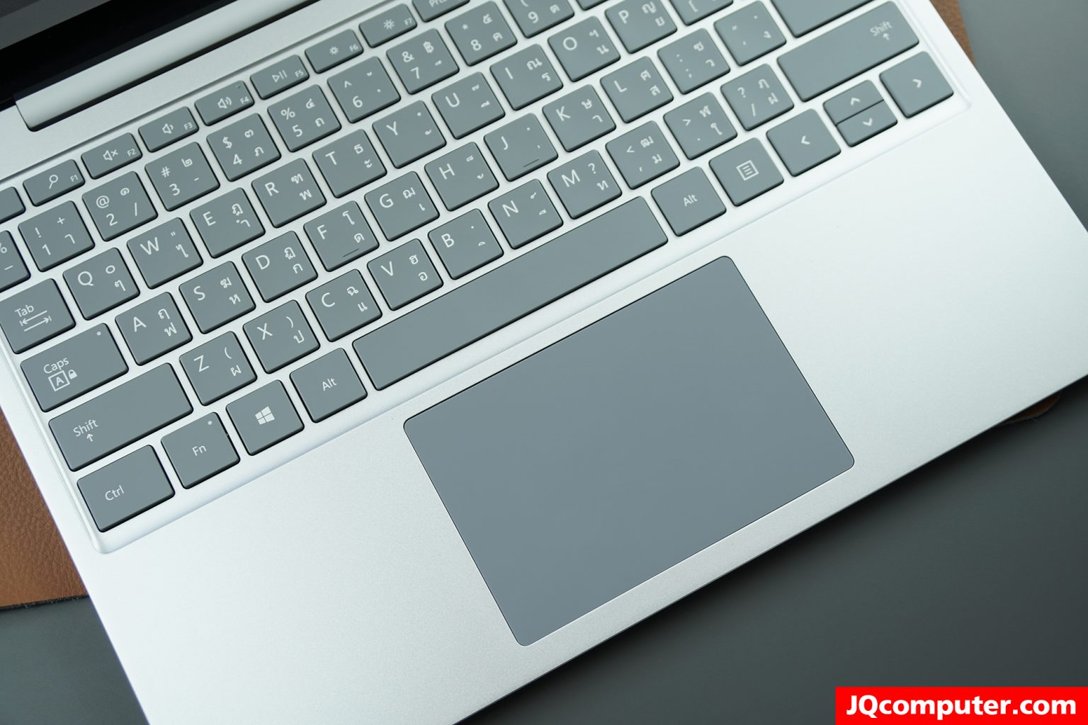 Microsoft Surface Laptop Go - Image 6