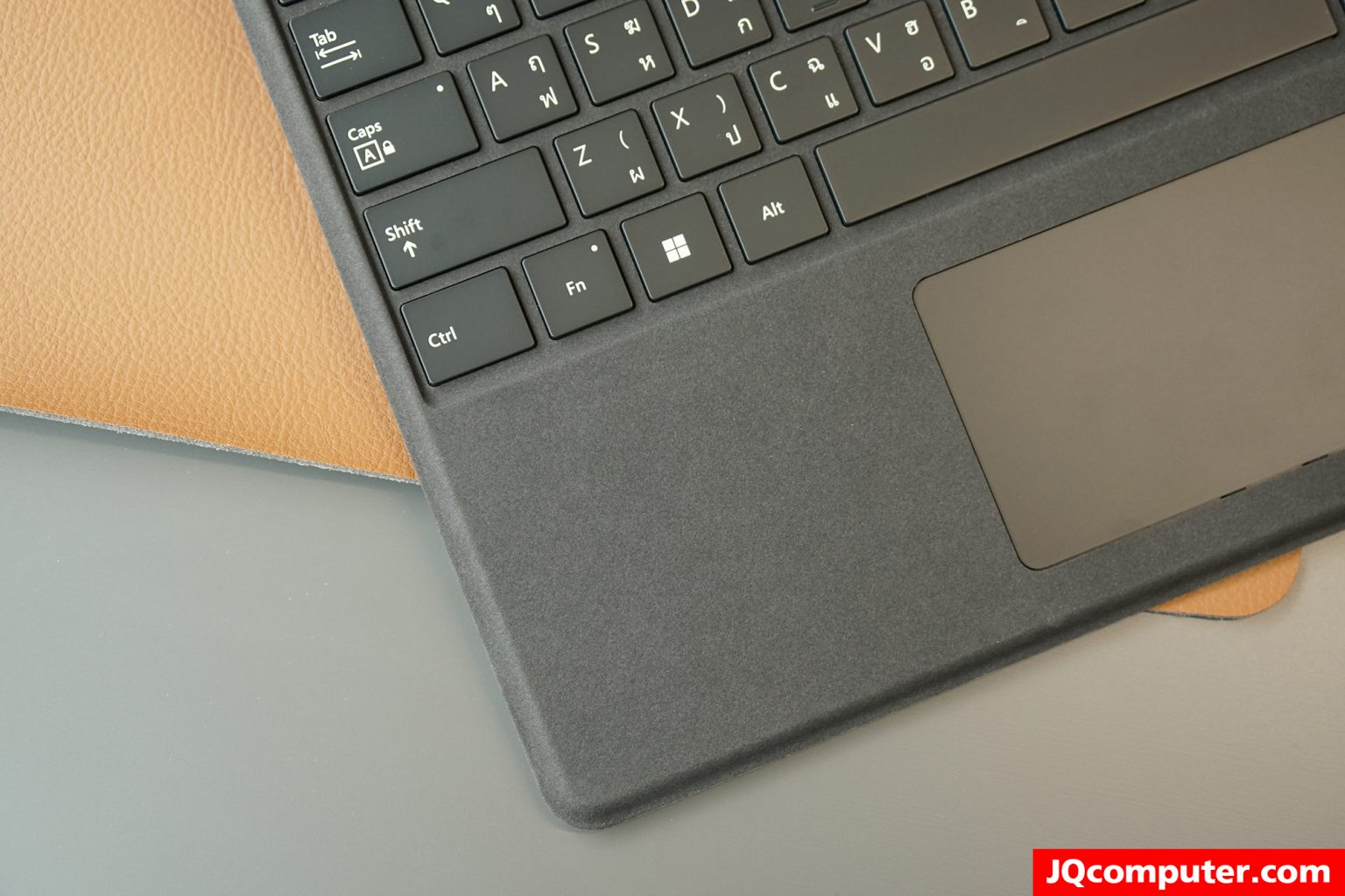 Microsoft Surface Pro 8 - Image 3