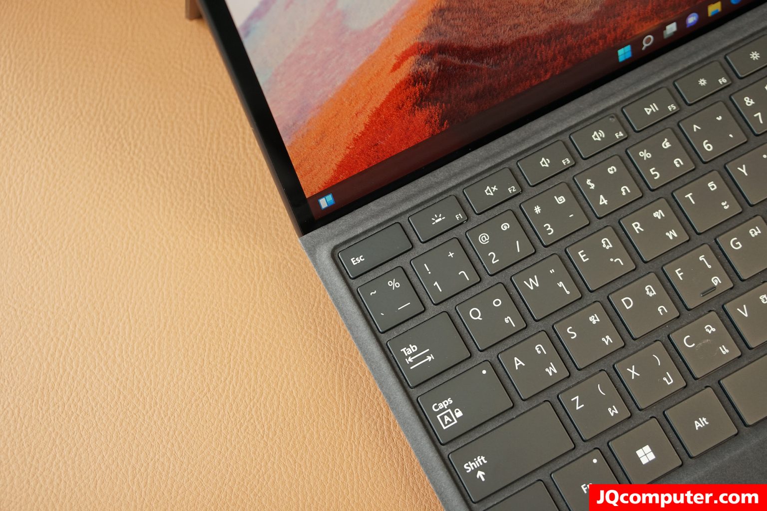 Microsoft Surface Pro 8 - Image 4