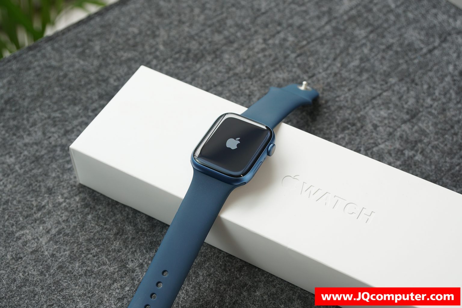 Apple Watch Series 7 (45mm.)