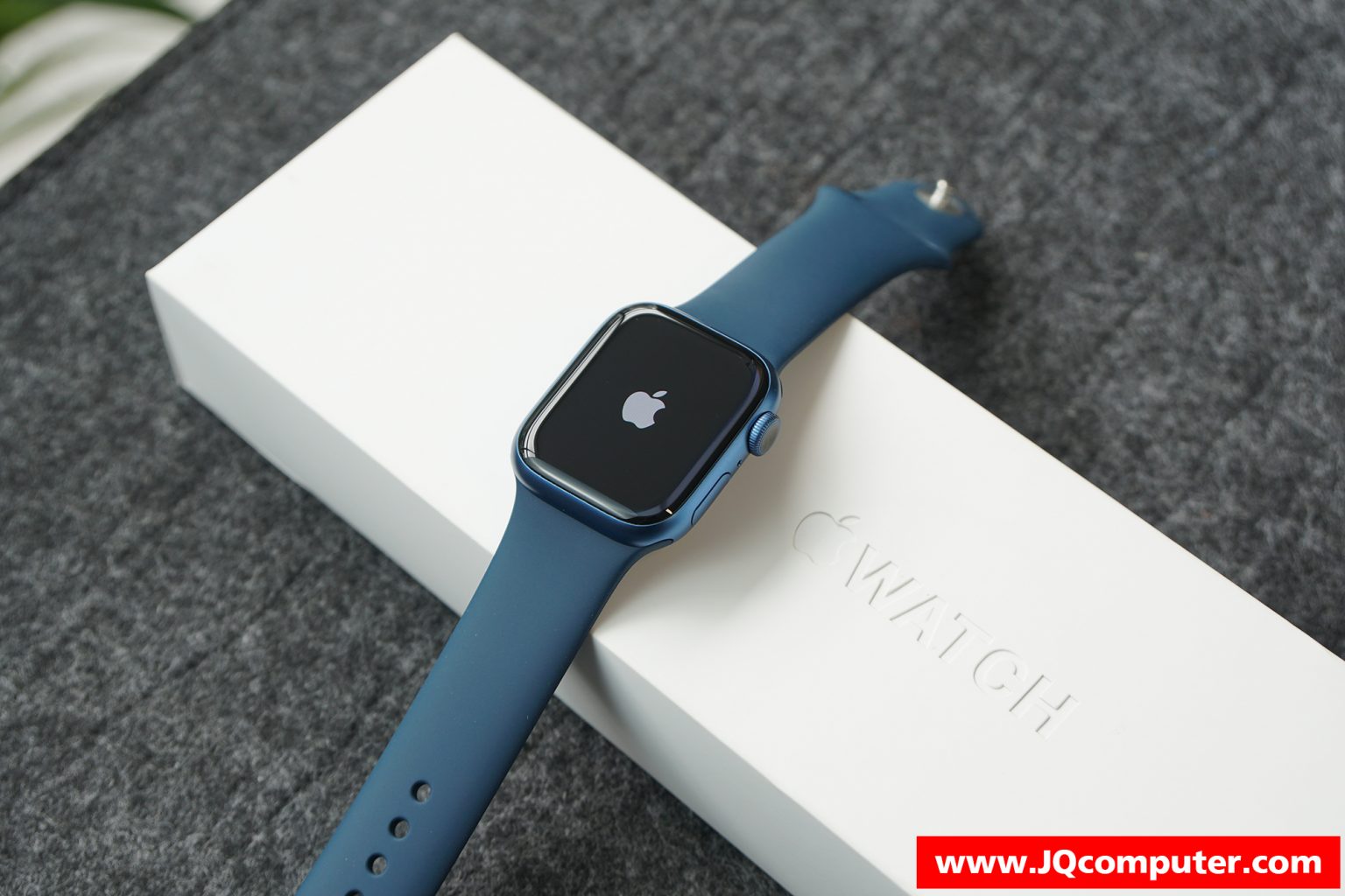 Apple Watch Series 7 (41mm.)