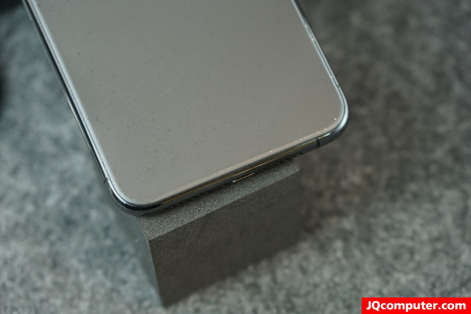 iPhone 11 Pro Max - Image 10