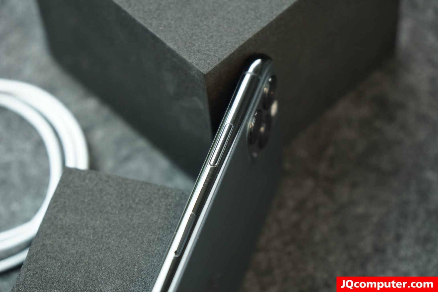 iPhone 11 Pro Max - Image 11