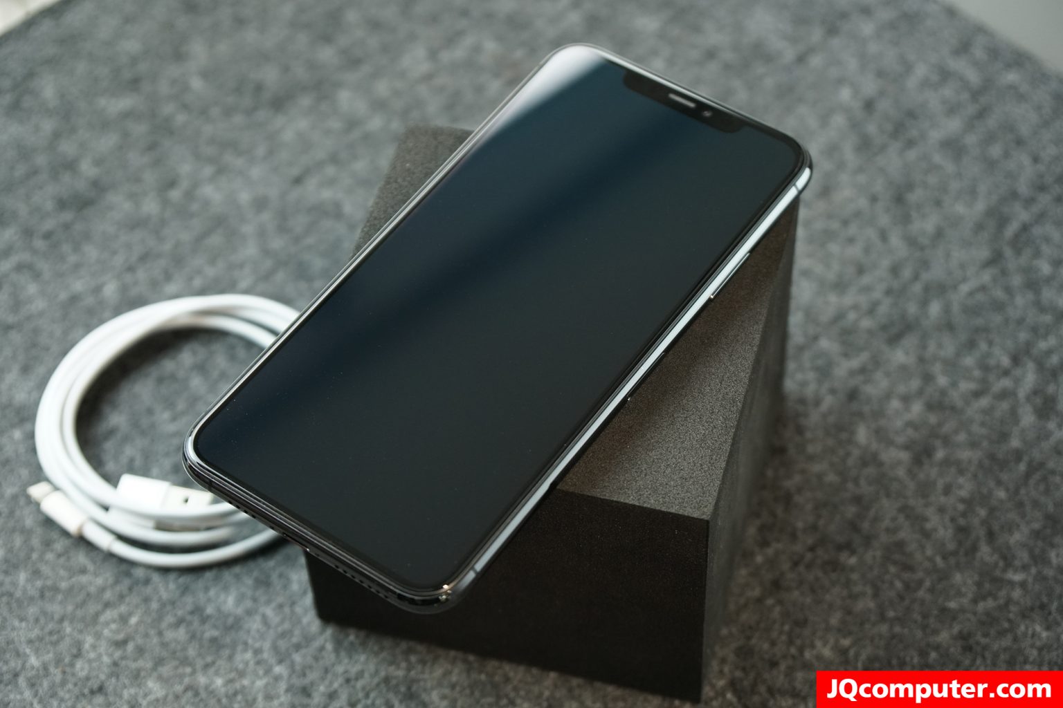 iPhone 11 Pro Max - Image 12